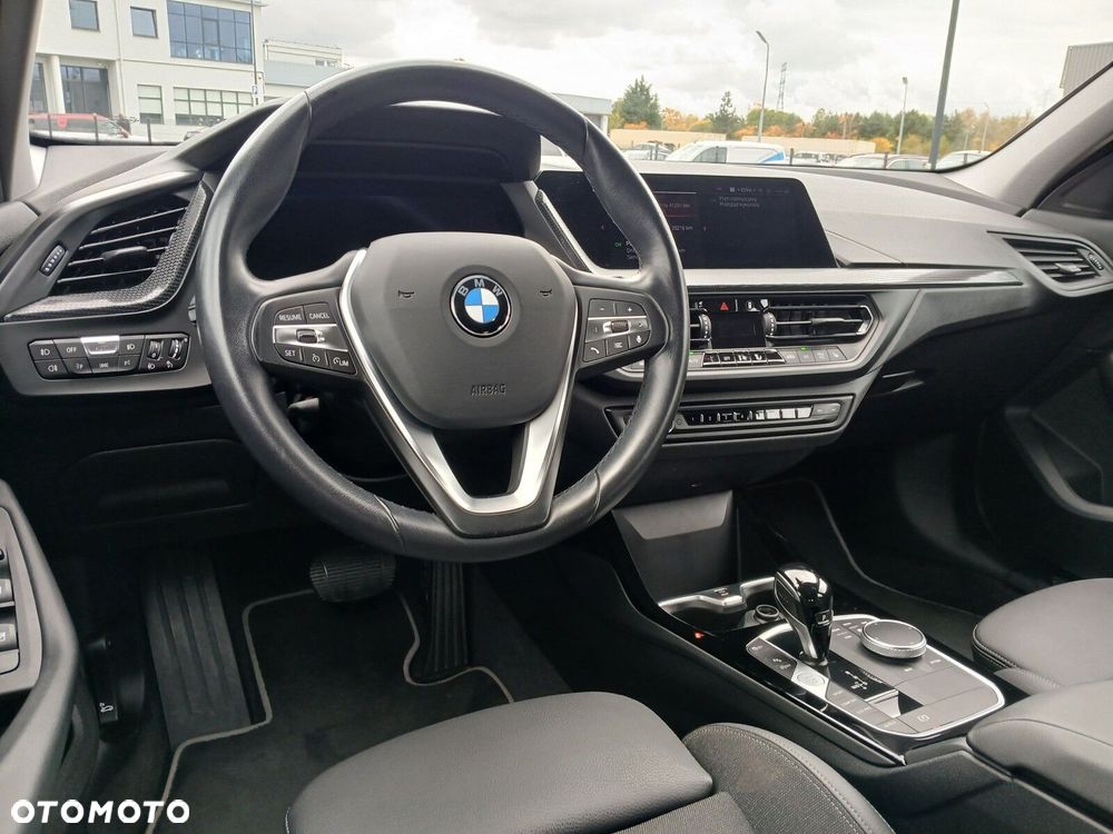 BMW Seria 1 120i Sport Line sport - 23