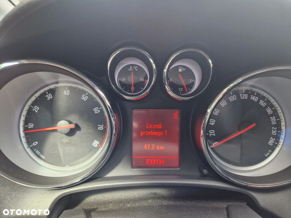 Opel Astra 1.6 T Sport - 26