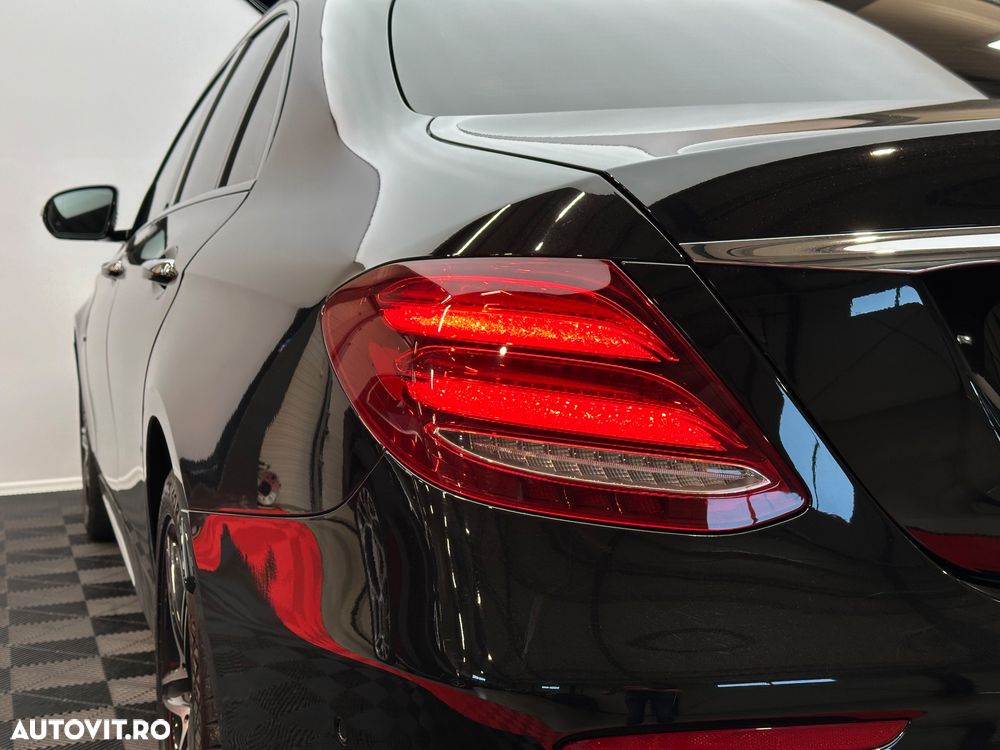 Mercedes-Benz E 300 de 9G-TRONIC AMG Line - 36