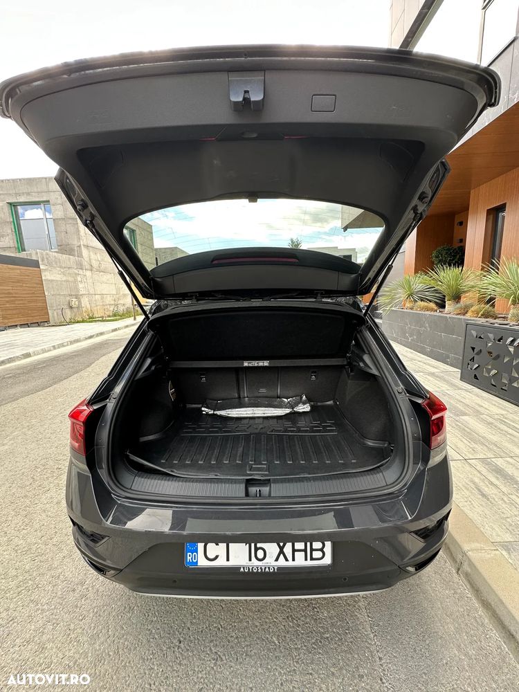 Volkswagen T-Roc - 7