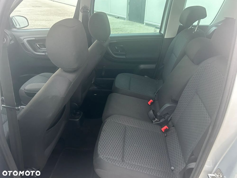 Skoda Roomster 1.2 TSI DSG Elegance - 27