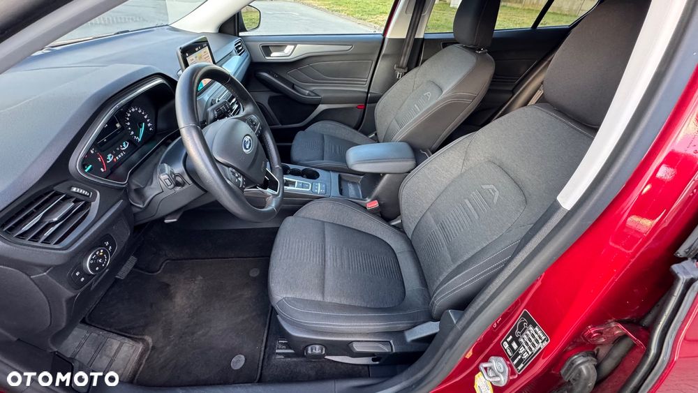 Ford Focus 1.5 EcoBoost Active X - 12