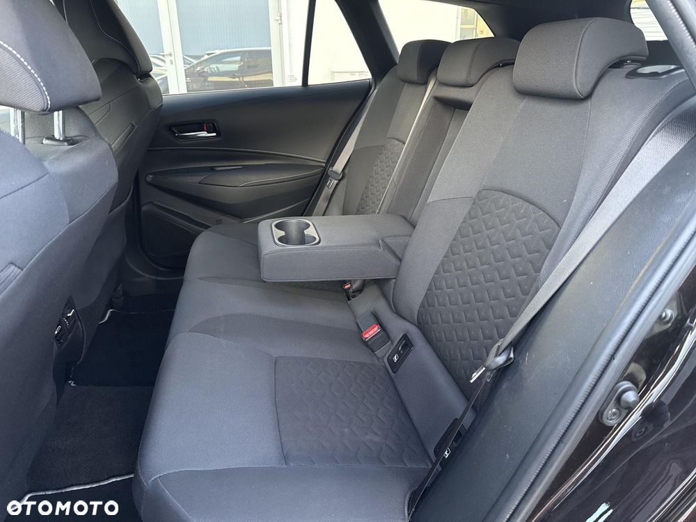 Toyota Corolla 2.0 Hybrid Comfort - 12