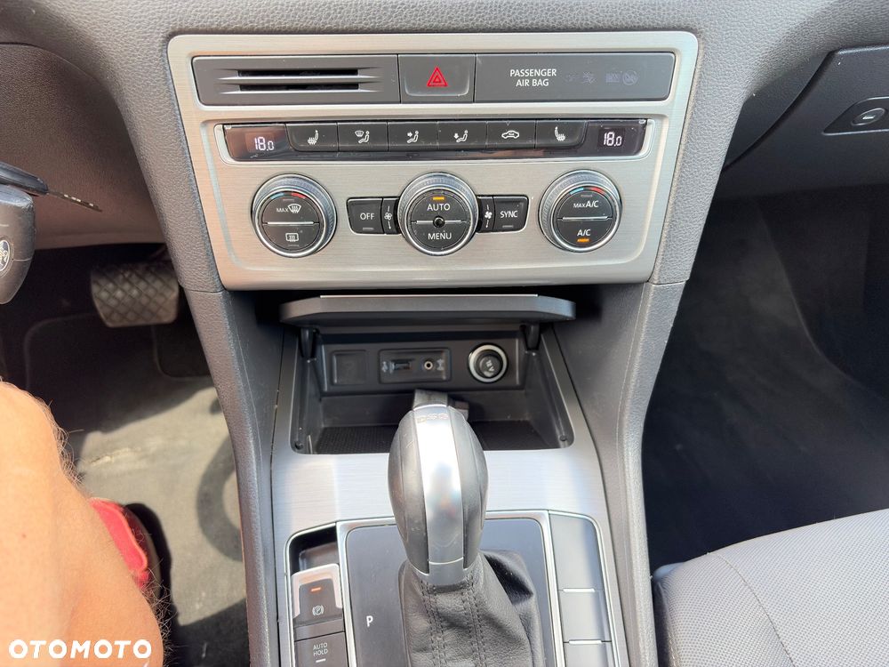 Volkswagen Golf Sportsvan SV 1.6 TDI BMT Comfortline DSG - 28