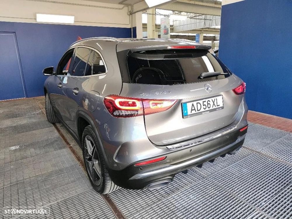 Mercedes-Benz GLA 250 - 23