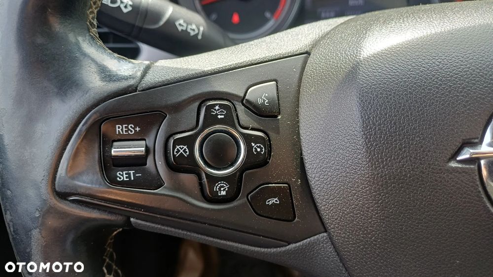 Opel Astra 1.4 Turbo Business - 15