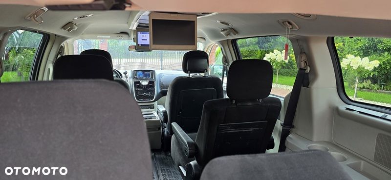 Chrysler Town & Country 3.6 Touring - 14