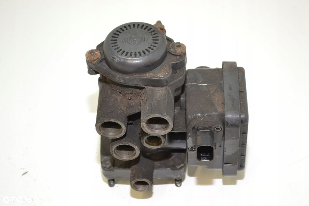 MERCEDES ACTROS MP4 ZAWÓR HAMULCOWY EBS MODULATOR A0014311013 - 2