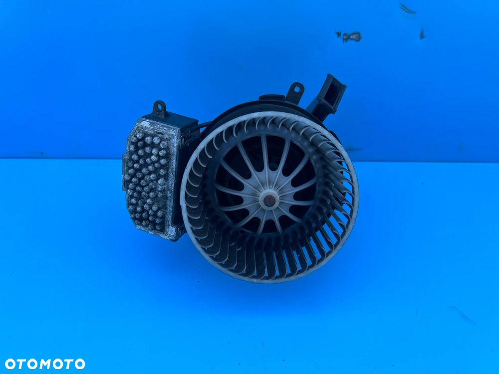 WENTYLATOR DMUCHAWA REZYSTOR NAWIEWU AUDI A4 B8 A5 8T 8K0820521B - 3