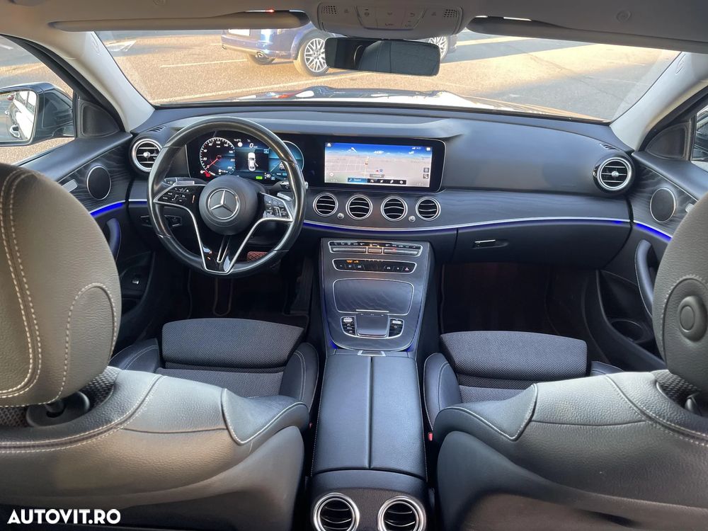 Mercedes-Benz E - 25