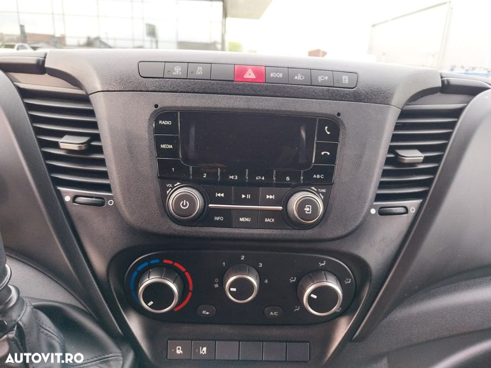 Iveco Daily BUS 50C18H 19+1+1 - 15