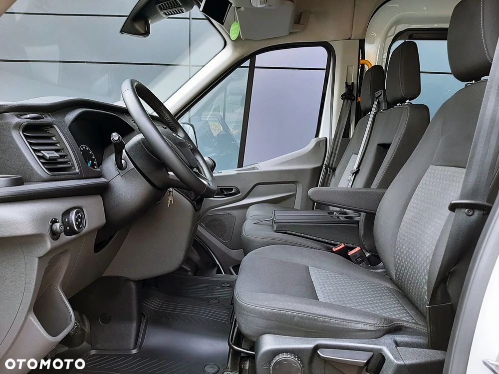 Ford Transit - 21