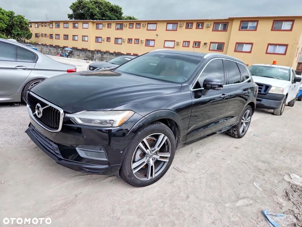 Volvo XC 60 T6 AWD Geartronic Momentum - 2