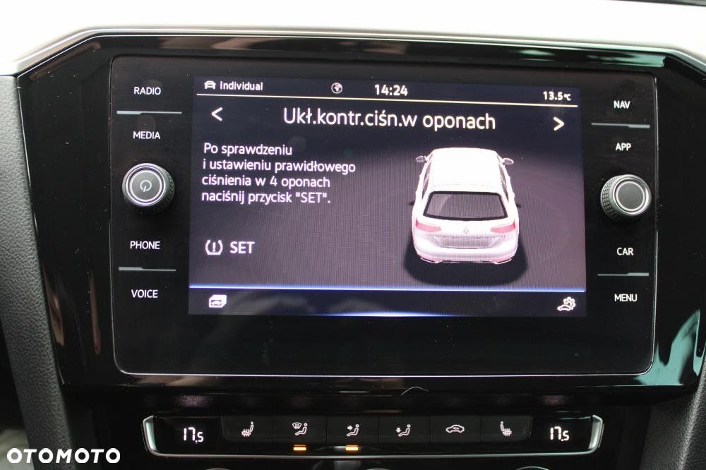 Volkswagen Passat - 23