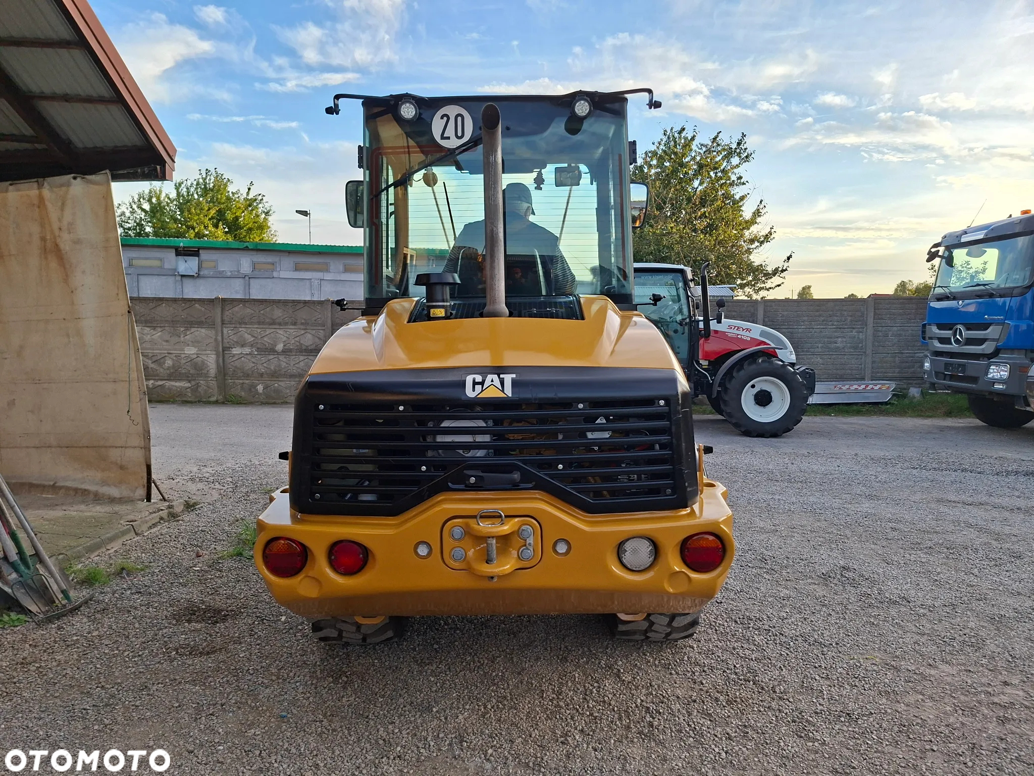 Caterpillar CAT 907 M - 6