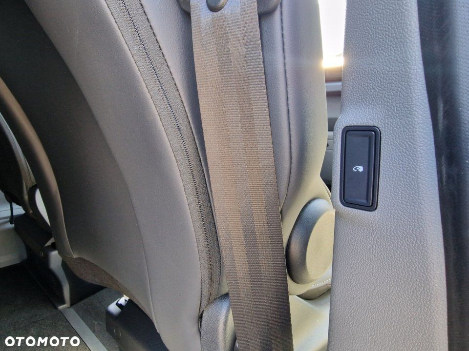 Ford Tourneo Custom - 10