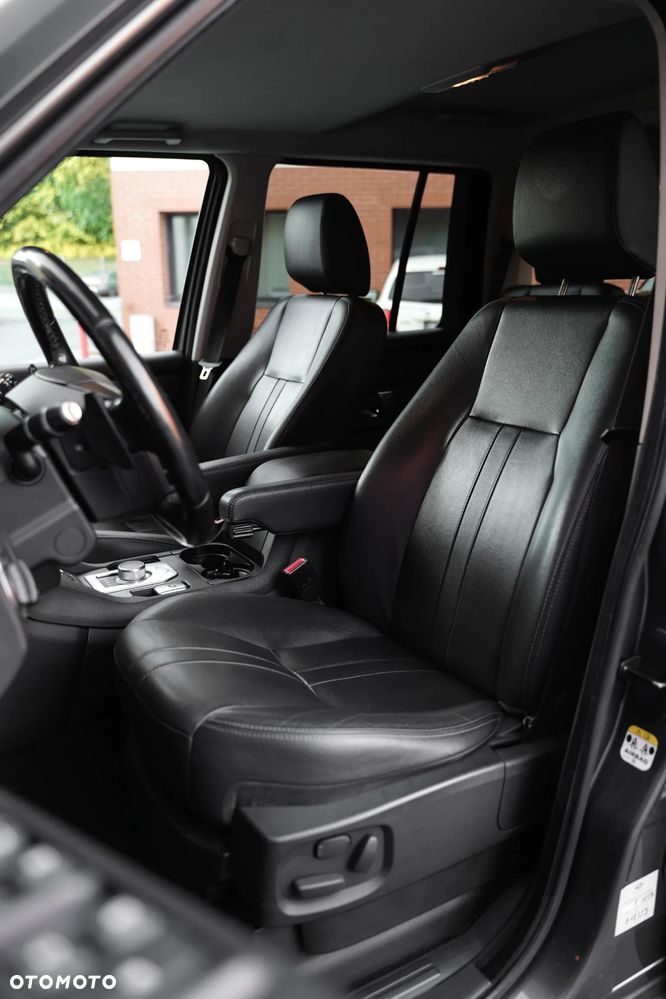 Land Rover Discovery 3.0 SD V6 SE - 8