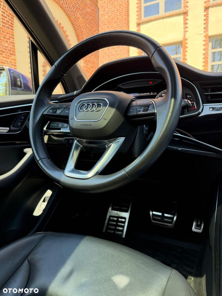 Audi Q7 55 TFSI quattro tiptronic - 4