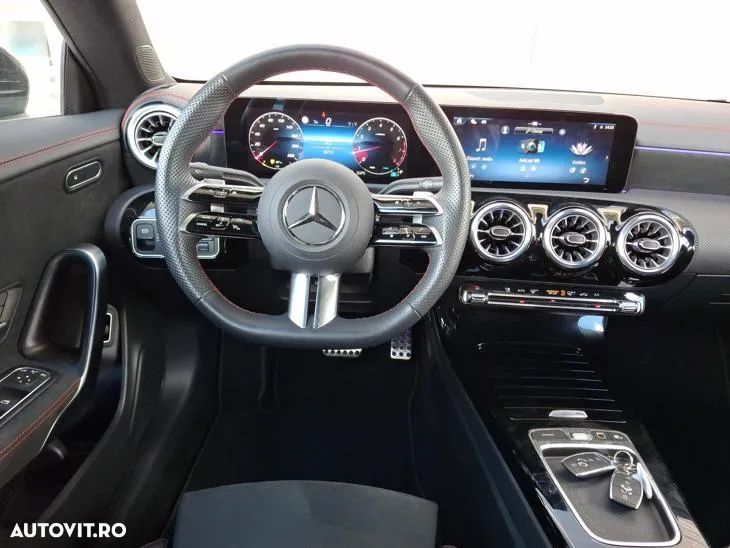 Mercedes-Benz CLA 180 7G-DCT AMG Line - 20