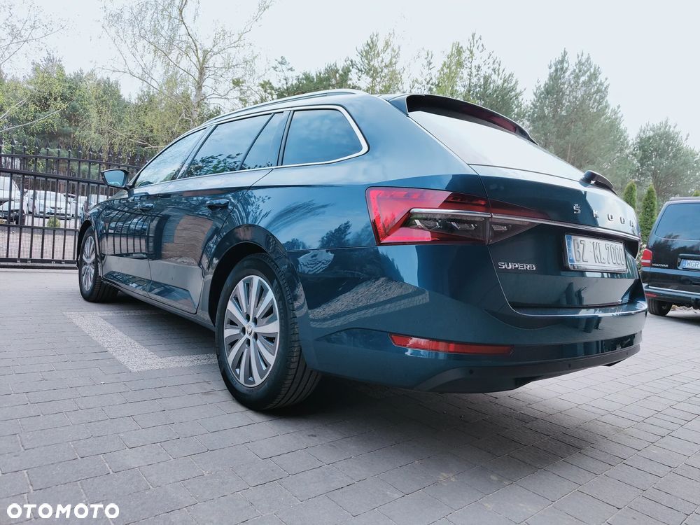 Skoda Superb 2.0 TDI DSG Premium Edition - 5