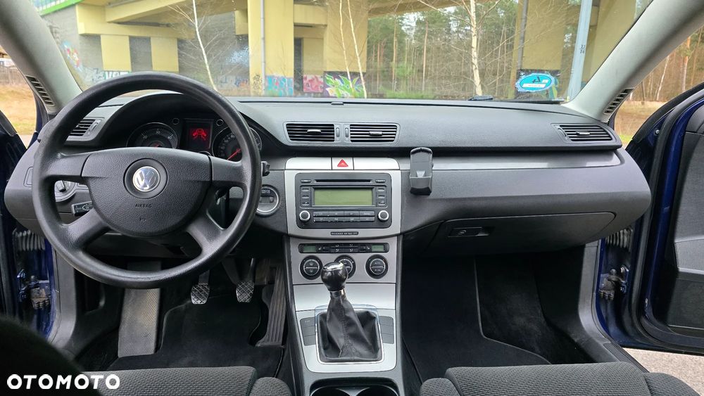 Volkswagen Passat 1.9 TDI DPF Individual - 33