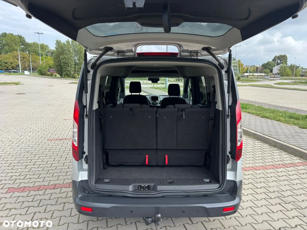 Ford Tourneo Connect Grand - 27
