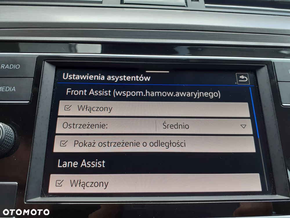 Volkswagen Passat - 18