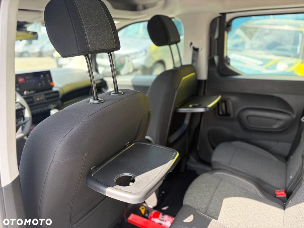 Opel Combo 1.5 CDTI Essentia S&S - 10