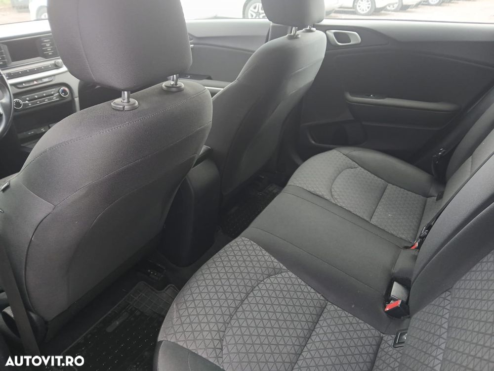 Kia Ceed 1.5 T-GDI 6MT Best - 11