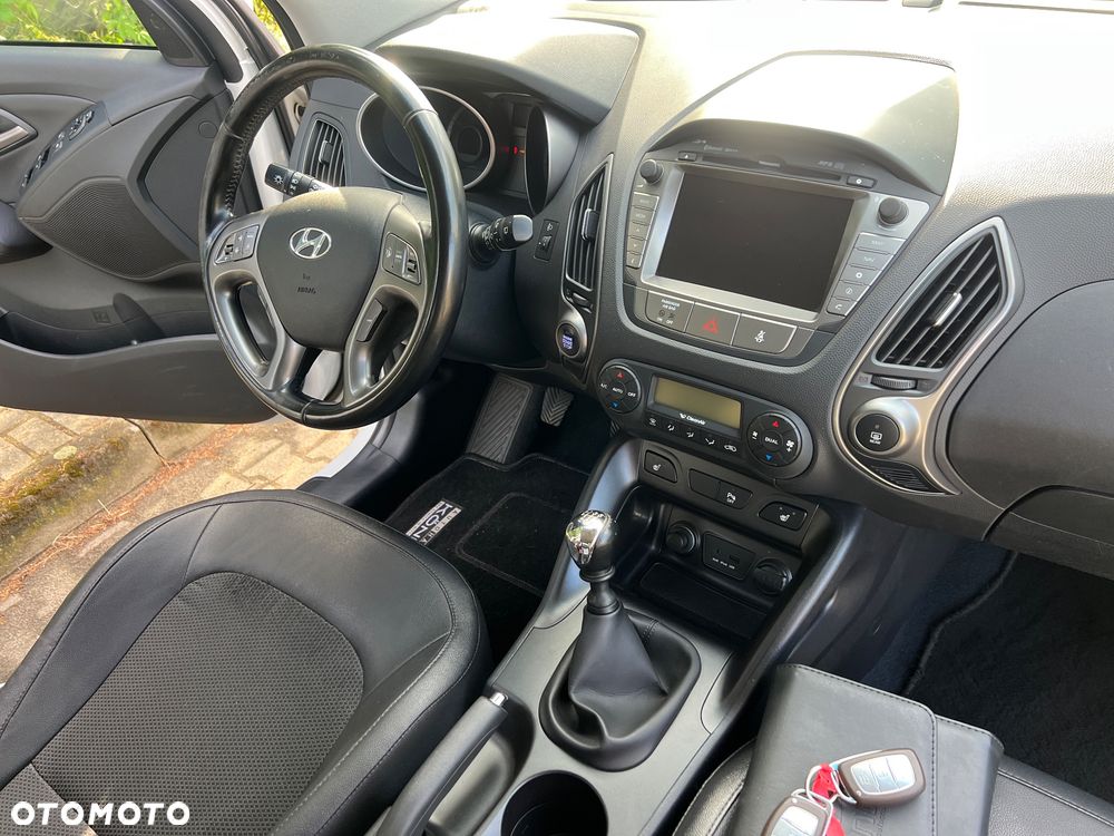 Hyundai ix35 - 11