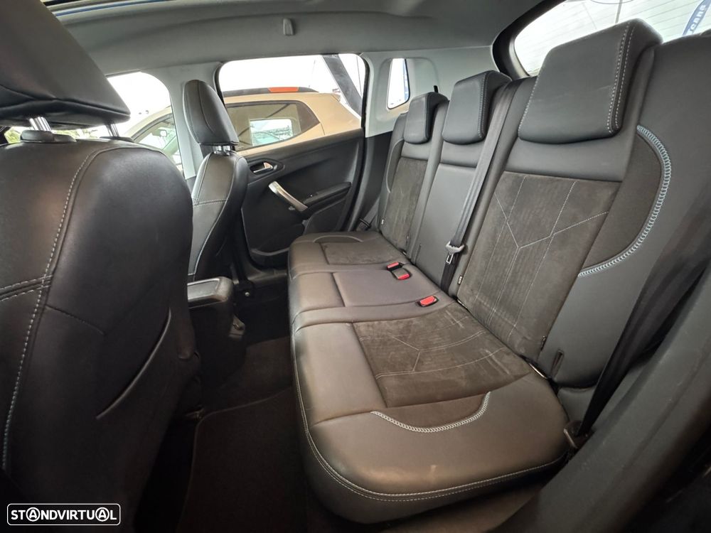 Peugeot 2008 1.2 PureTech Allure - 25