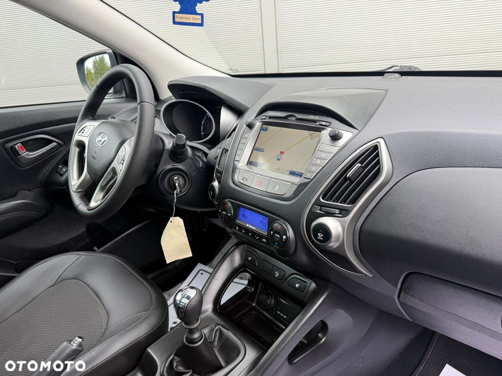 Hyundai ix35 1.7 CRDi 2WD Fifa World Cup Edition - 17