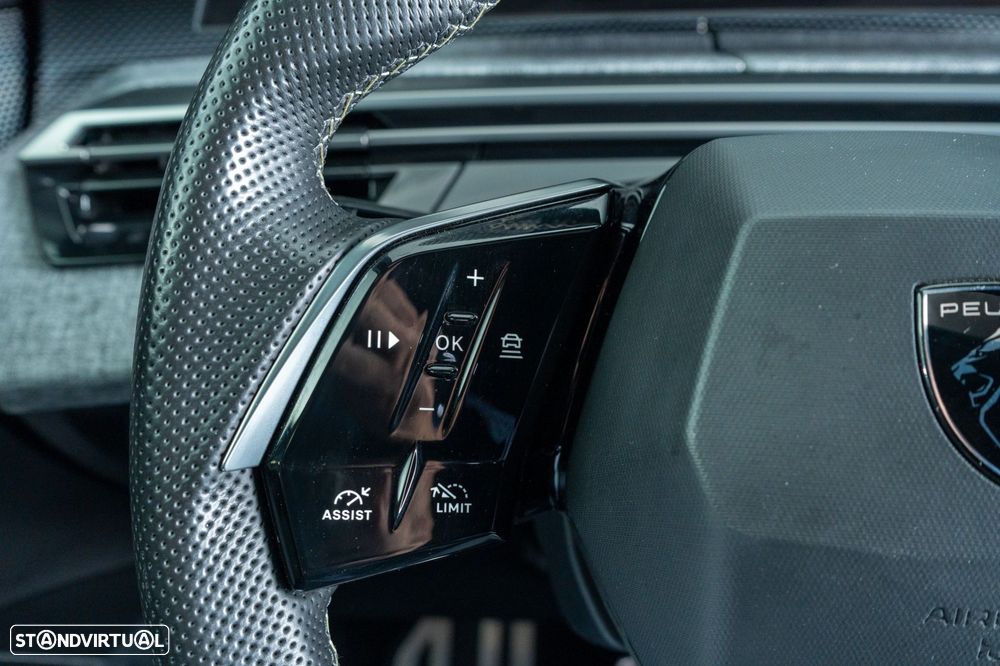 Peugeot E-3008 73 kWh GT - 28