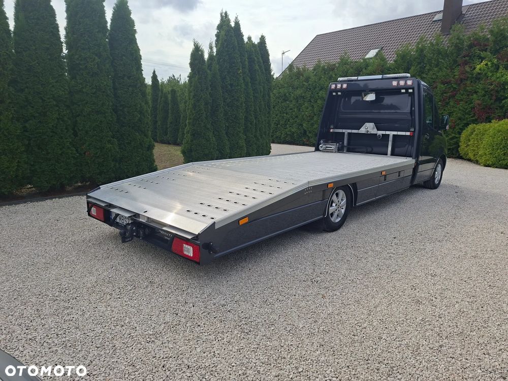 Mercedes-Benz Sprinter - 1