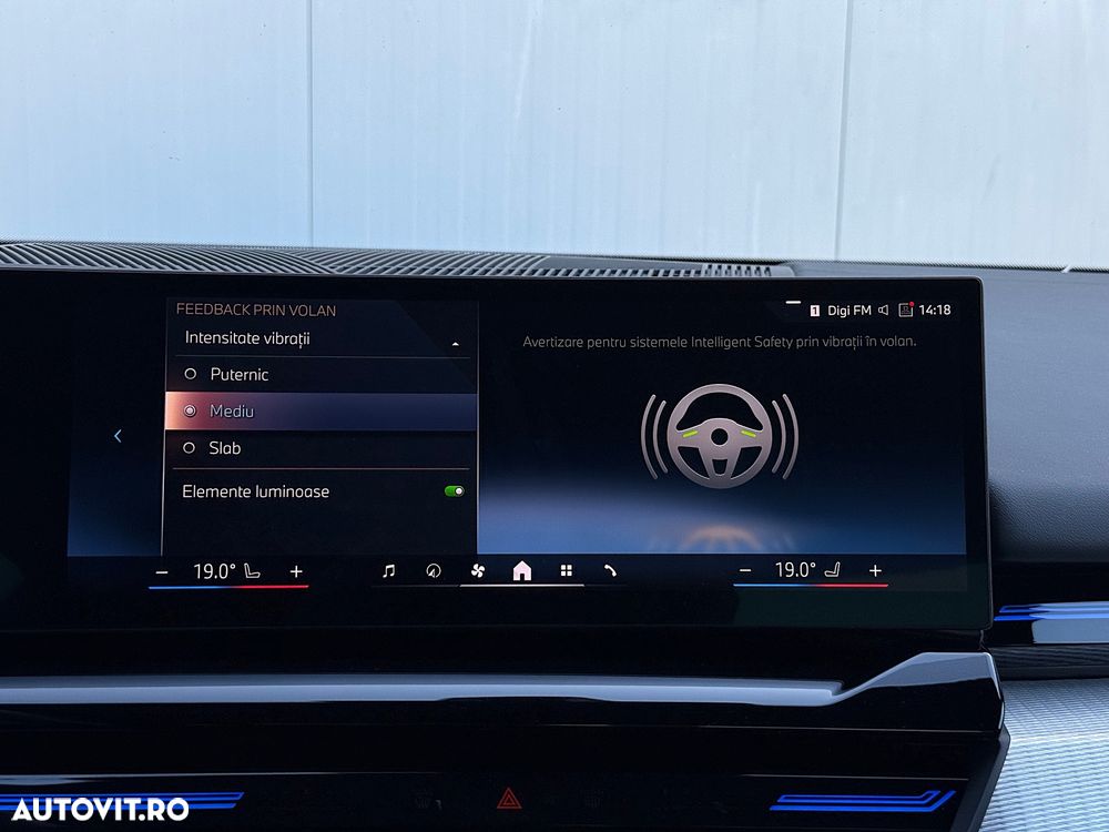 BMW Seria 5 520i AT MHEV - 40