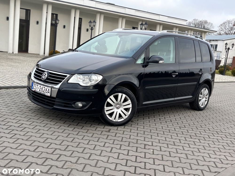 Volkswagen Touran 2.0 TDI DSG Highline - 35