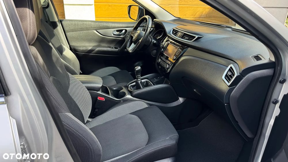 Nissan Qashqai 1.3 DIG-T SHIRO - 34