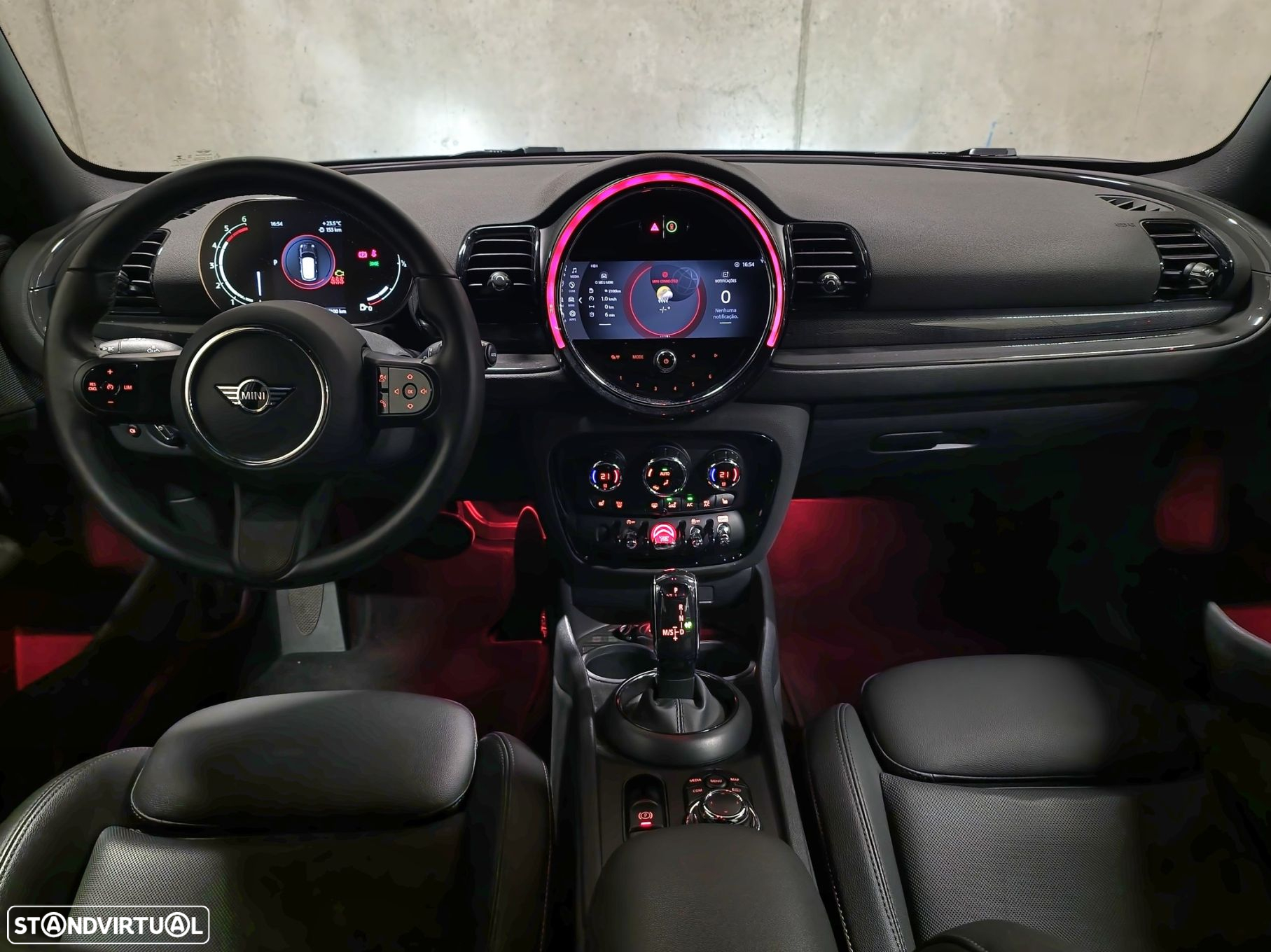 MINI Clubman Cooper D Premium Essential Auto - 23