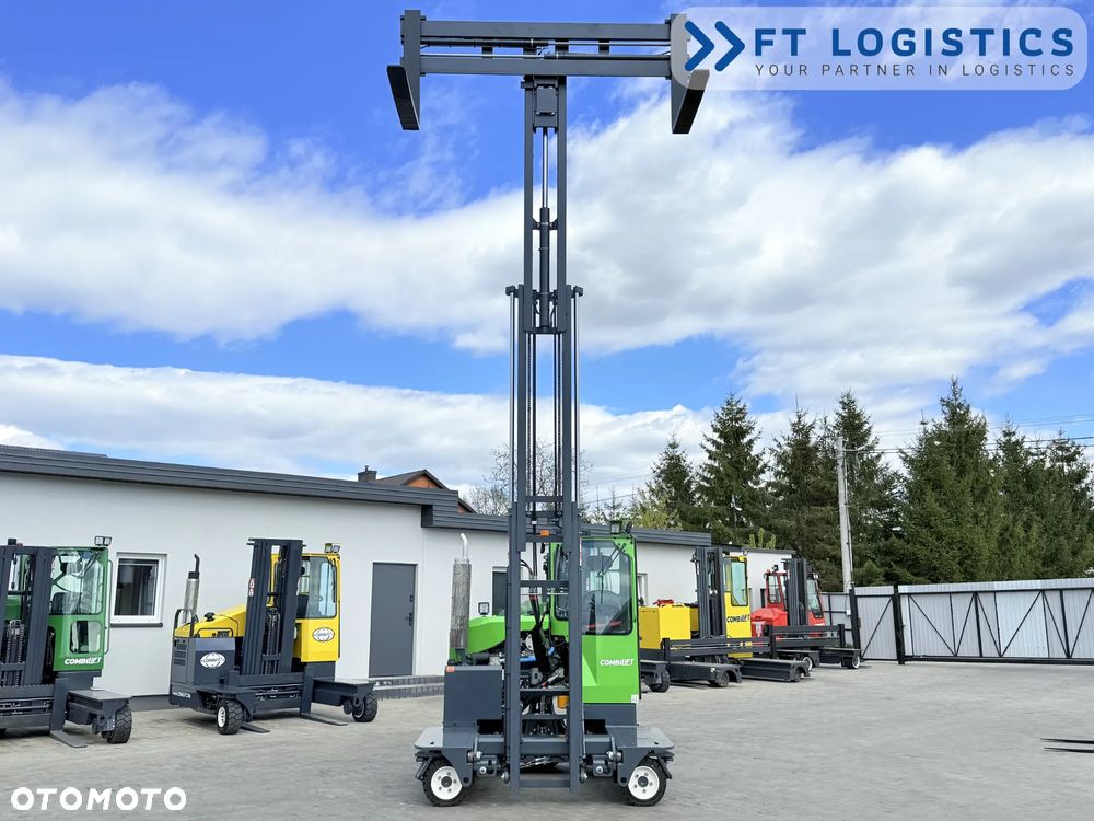 Combilift WÓZEK CZTEROKIERUNKOWY - WIELOKIERUNKOWY - SPRZEDAŻ - WYNAJEM | COMBILIFT C3000 | DIESEL | TRIPLEX 5952MM | SZEROKI POZYCJONER WIDEŁ 2700MM | WOLNY SKOK | STAN IDEALNY | Szeroka oferta wózków czterokierunkowych i bocznych, dopasowanych do różnorodnych potrzeb i zastosowań - 32