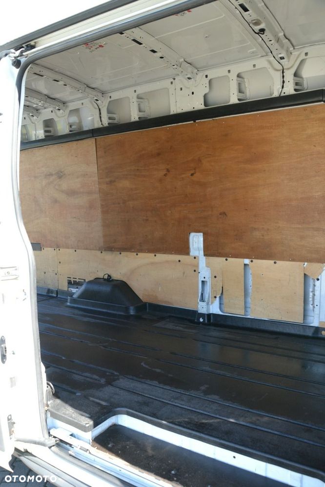 Ford Transit - 22