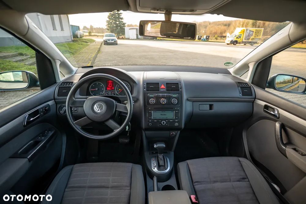 Volkswagen Touran 1.9 TDI DSG Trendline - 30