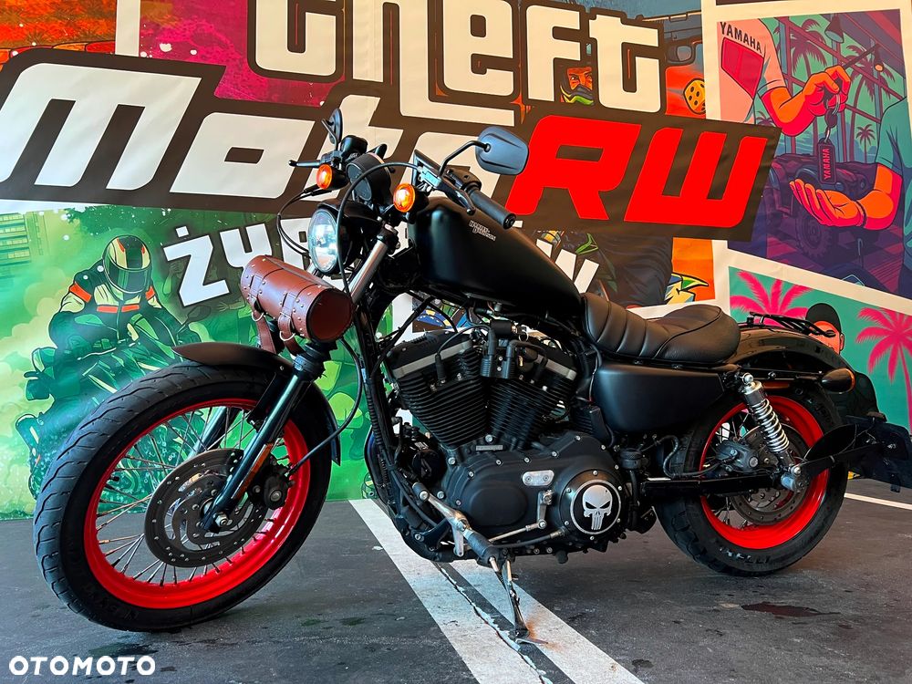 Harley-Davidson Sportster Iron 883 - 21