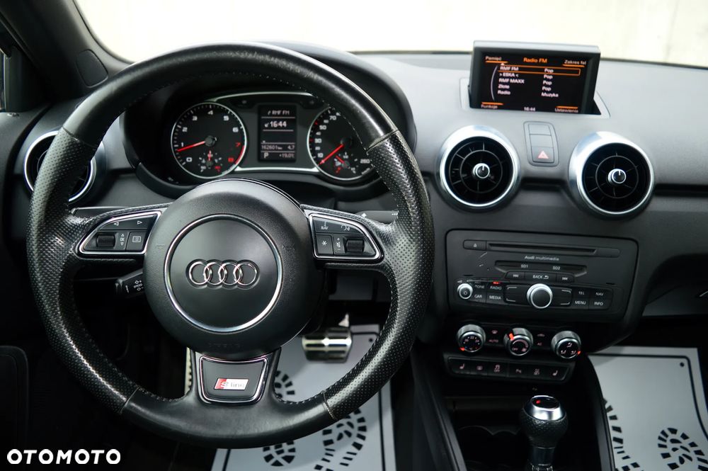 Audi A1 3-drzwiowe 1.4 TFSI S tronic S line Sportpaket - 18