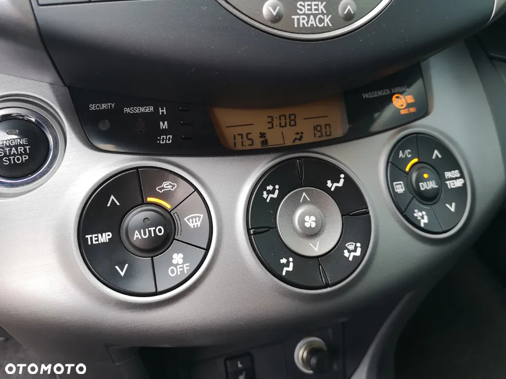Toyota RAV4 2.2 D-CAT 4x4 Executive - 21