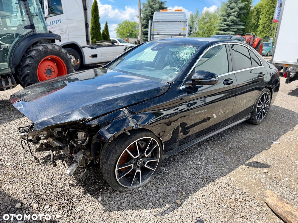 Mercedes-Benz Klasa C 400 4Matic 9G-TRONIC AMG Line - 2