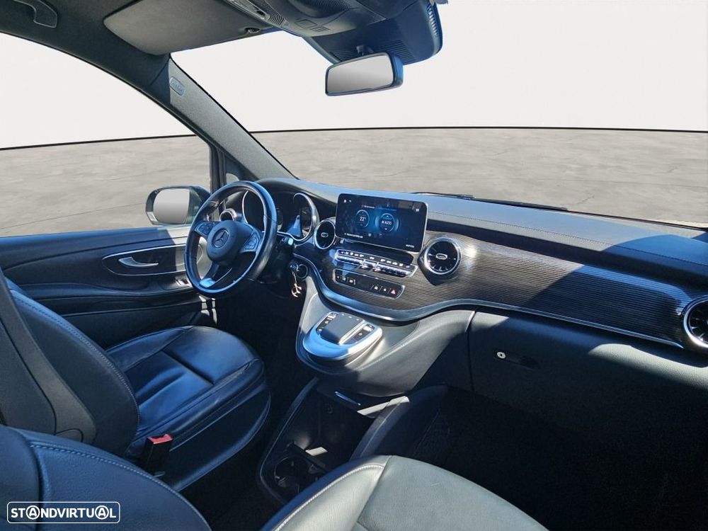 Mercedes-Benz V 300 d Longo Avantgarde - 10