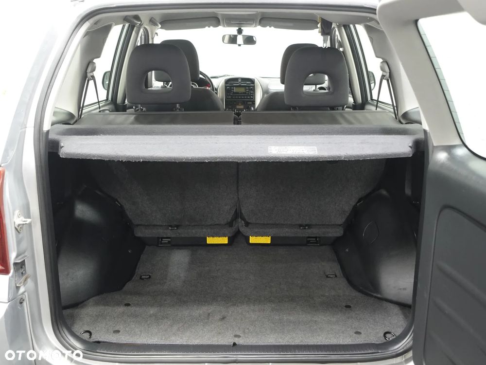 Toyota RAV4 D-4D 4x4 Edition - 23