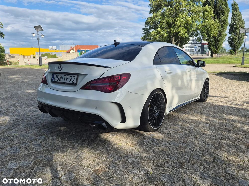 Mercedes-Benz CLA - 4