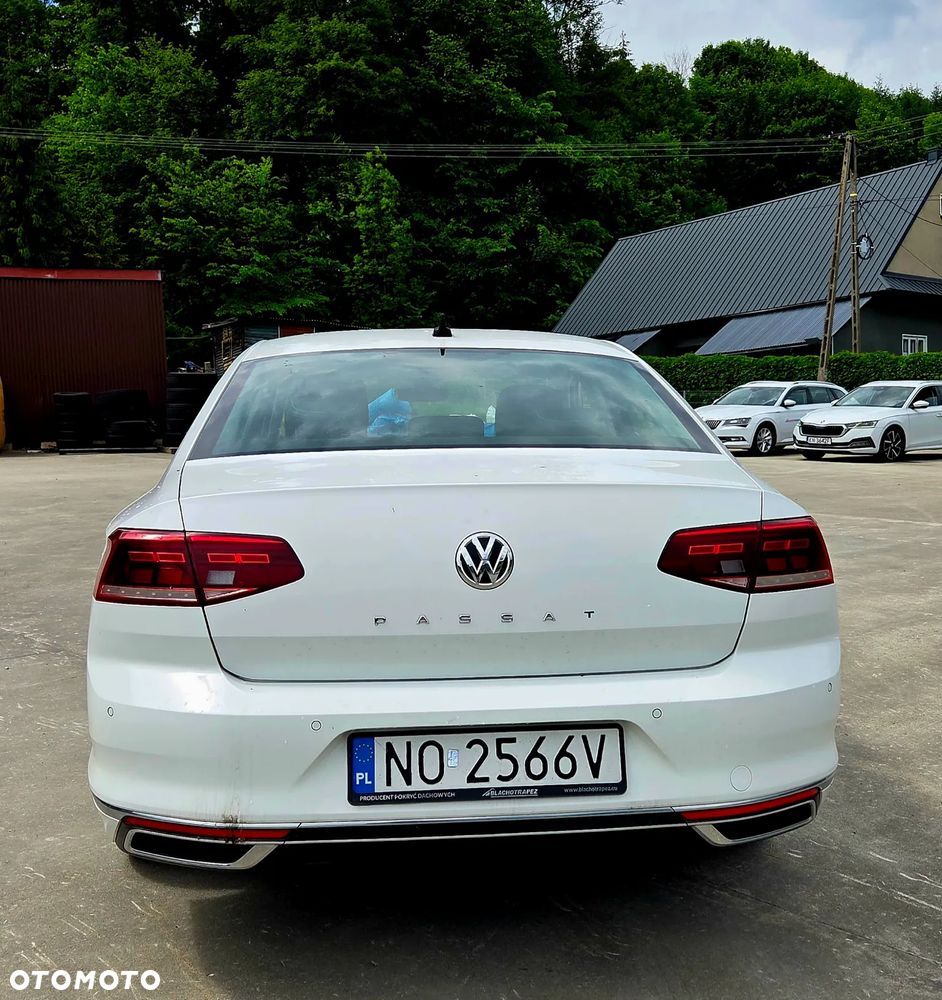 Volkswagen Passat - 6