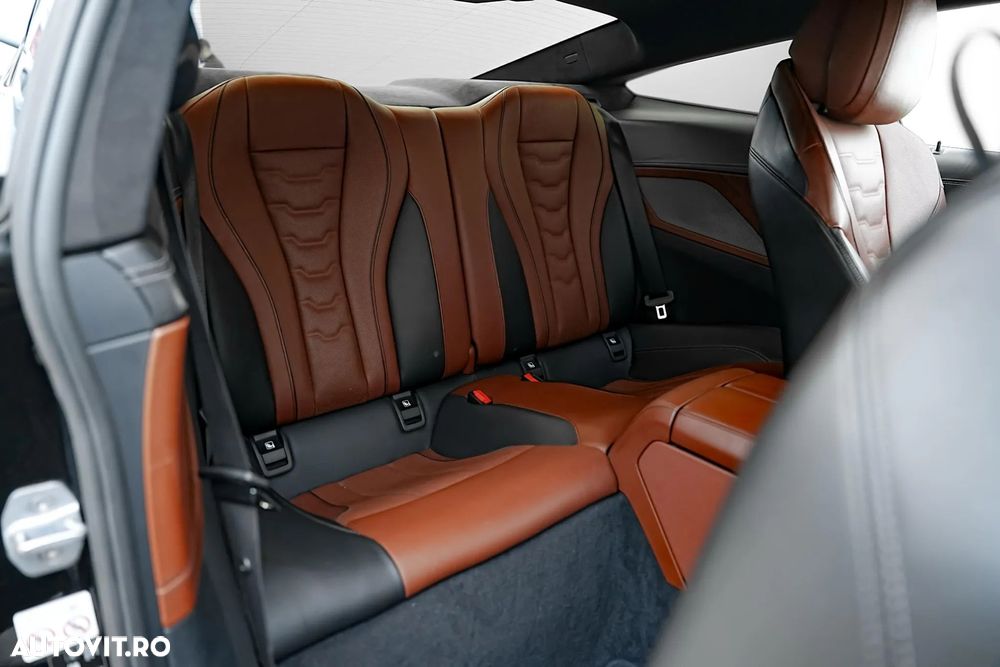 BMW Seria 8 - 23